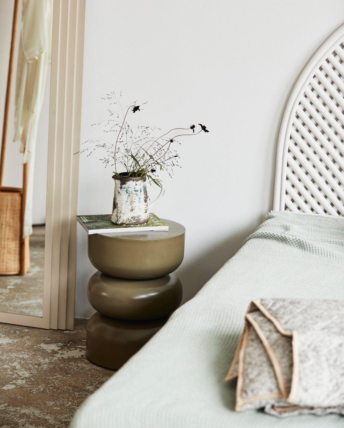 Alma Side Table - Dunkelgrün